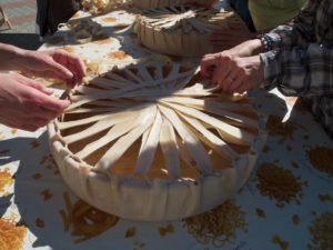 laboratorio autocostruzione tamburo sciamano - La Terra di Mezzo - Formazione Massaggi Aosta